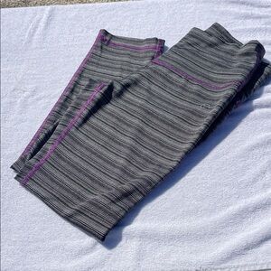 VOGO Athletica Gray and Purple Striped Leggings